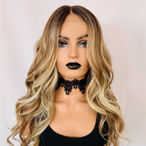 Absolutely Gorgeous 28” Ash Blonde Mix Premium Fiber Lace Front TPart Wig! - Picture 1 of 16